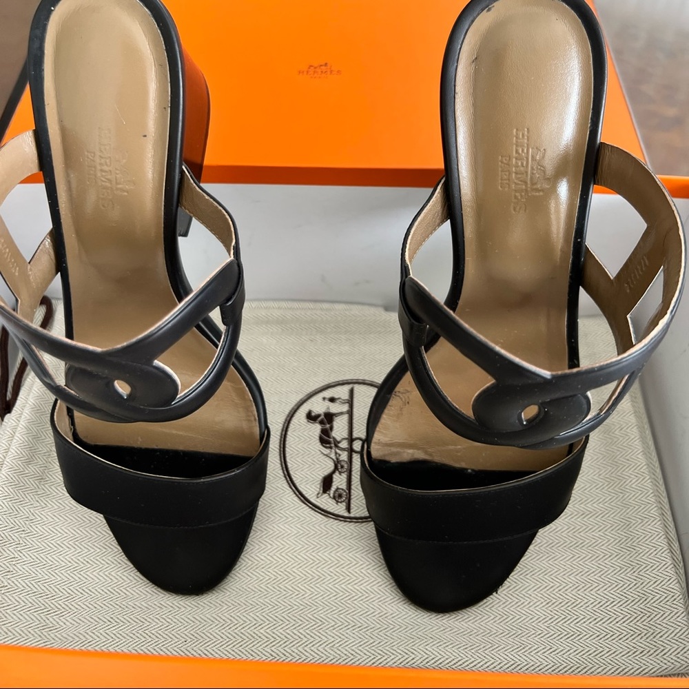 Hermes Sandal